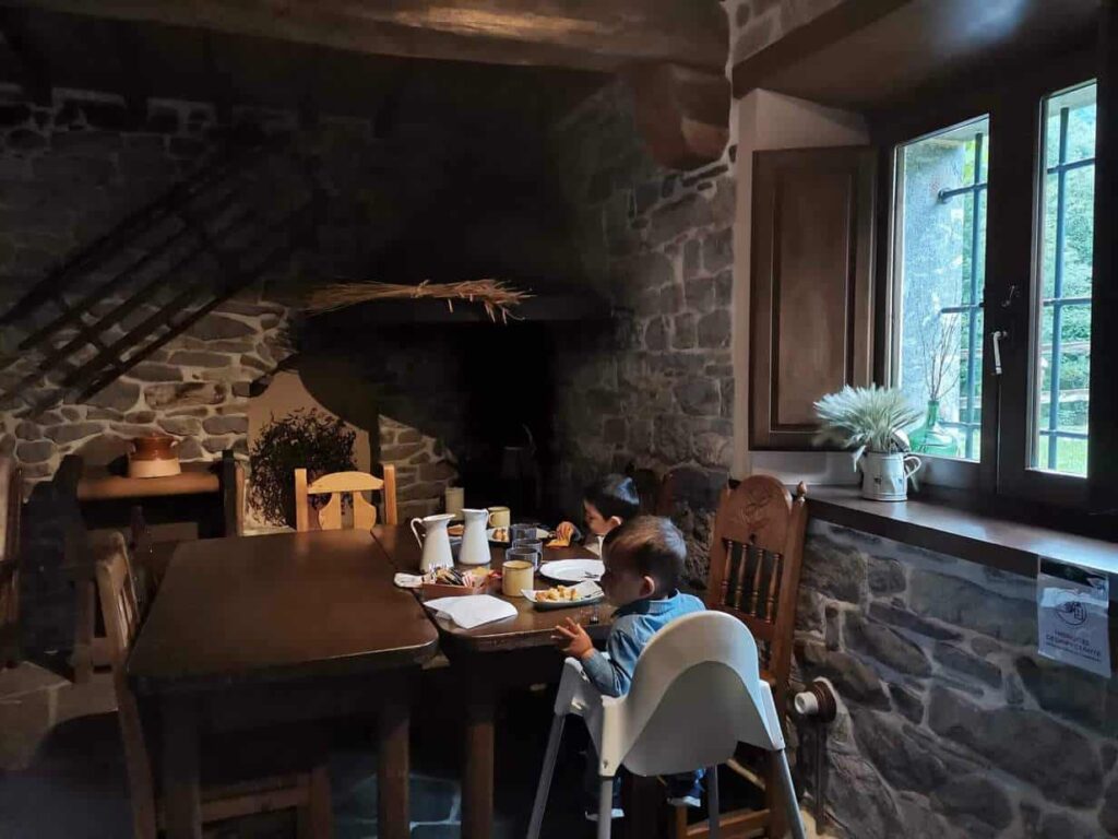 Having breakfast at the dining area of Casona De El Castañiu.