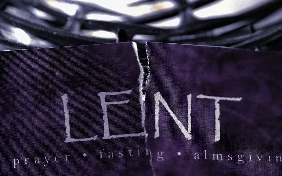 The 3 Important Pillars of Lent We Should Be Embracing This Season