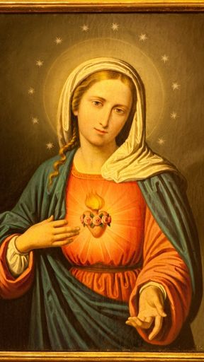 photo of the Immaculate Heart of Mary - the traditional Catholic monthly devotion for August.